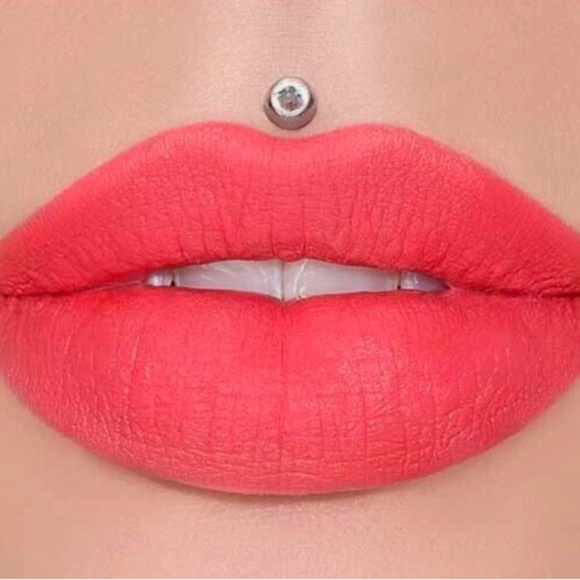 Jeffree Star Velvet Trap Lipstick Prick - Picture 1 of 2